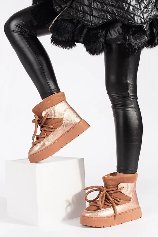 braune Farbe geschnürt Schneestiefel... braune Farbe geschnürt Schneestiefel...