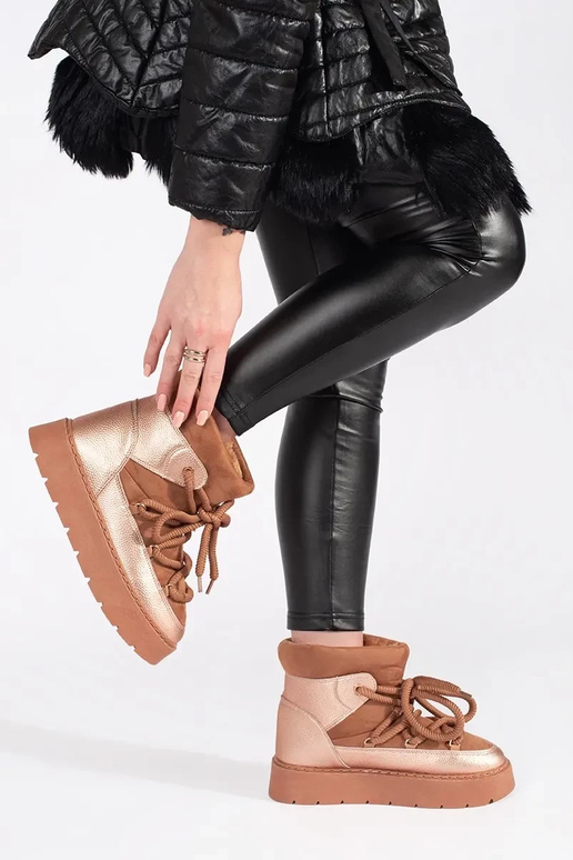 braune Farbe geschnürt Schneestiefel... braune Farbe geschnürt Schneestiefel...