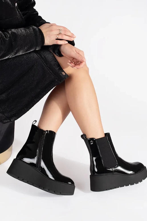 schZuarze Farbe lackiert Frauen... schZuarze Farbe lackiert Frauen...