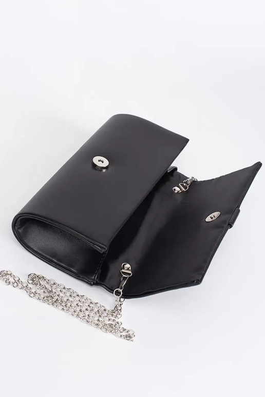 Kleine, elegante schwarze Handtasche...
