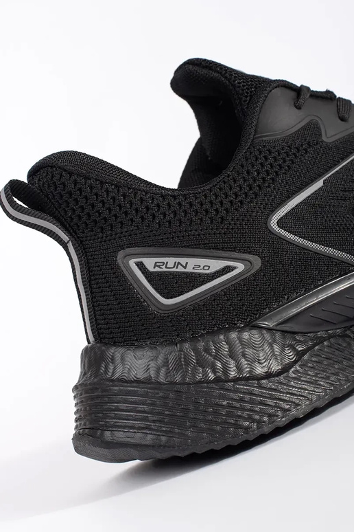 Zwarte heren sportschoenen Zwarte heren sportschoenen