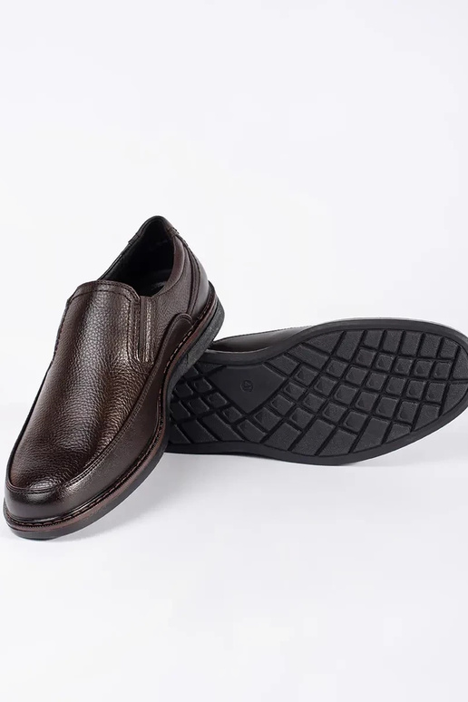 Mocassins ajourés pour hommes avec... Mocassins ajourés pour hommes avec...