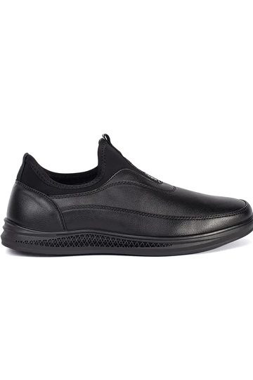 Chaussures pour hommes en...