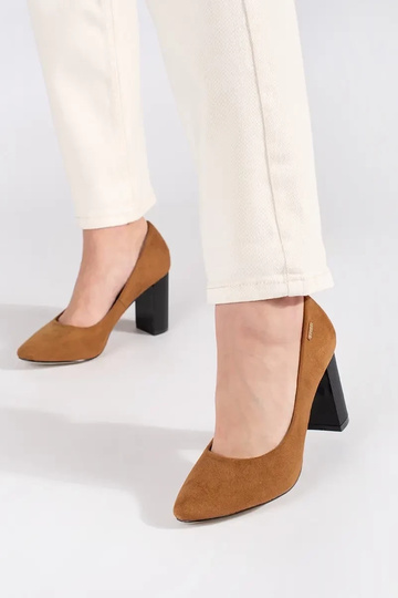 Talons hauts couleur brune 2