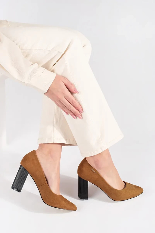 Talons hauts couleur brune Talons hauts couleur brune