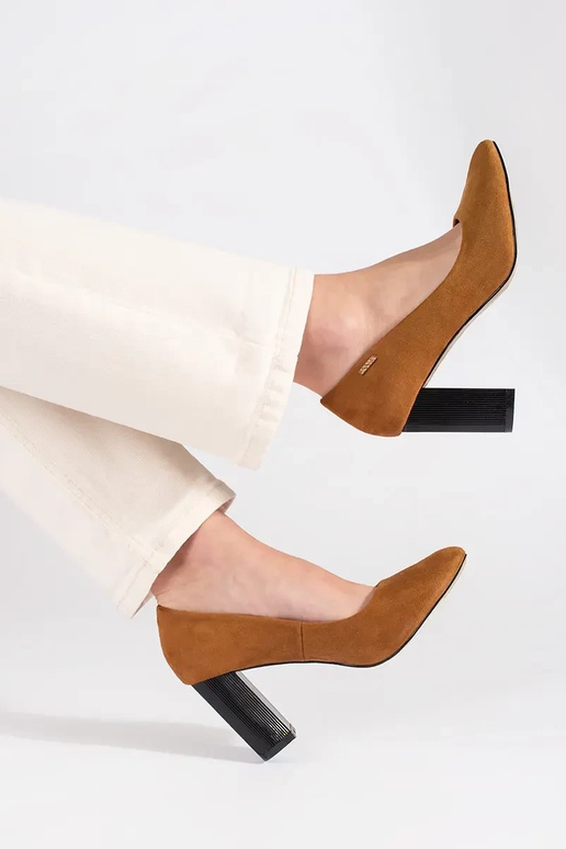 Talons hauts couleur brune Talons hauts couleur brune