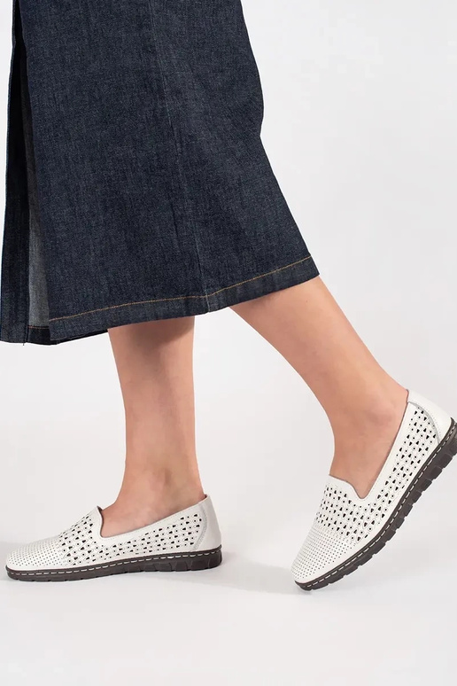 Derbies ajourées blanches