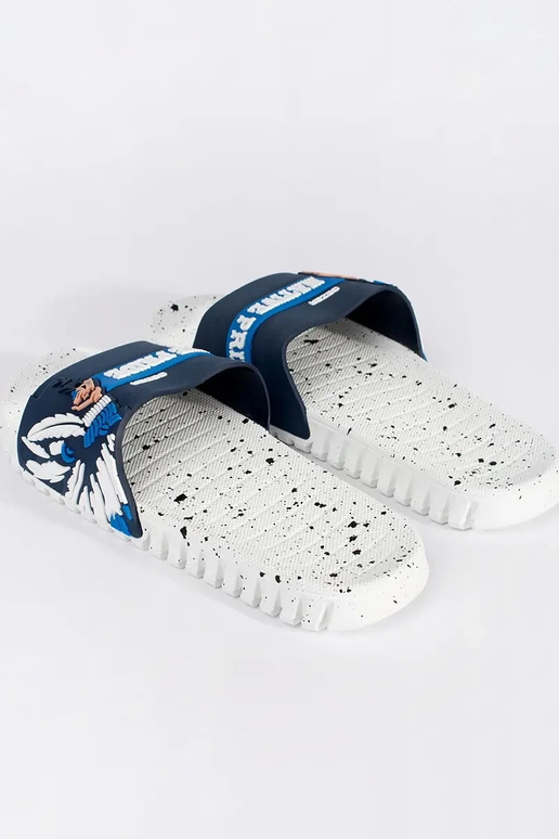 Chaussons de piscine blancs avec bleu Chaussons de piscine blancs avec bleu