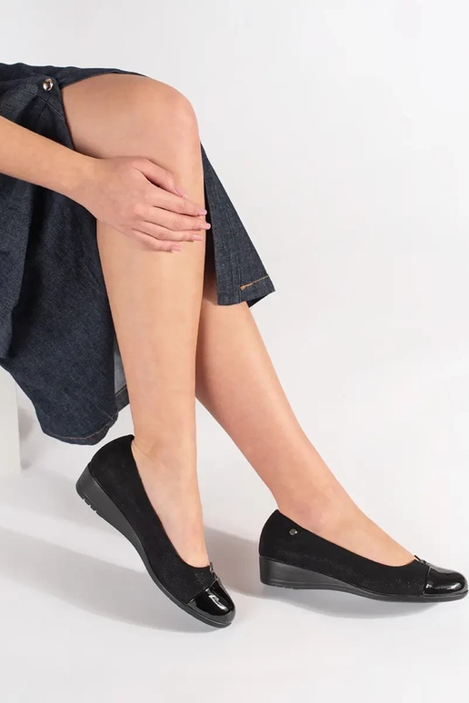 Bottines noires avec bouts vernis