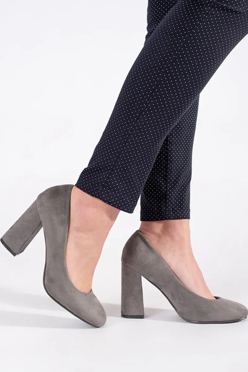 Escarpins en daim gris à talon 2