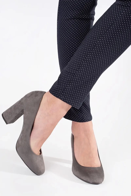 Graue Wildleder-Pumps Graue Wildleder-Pumps