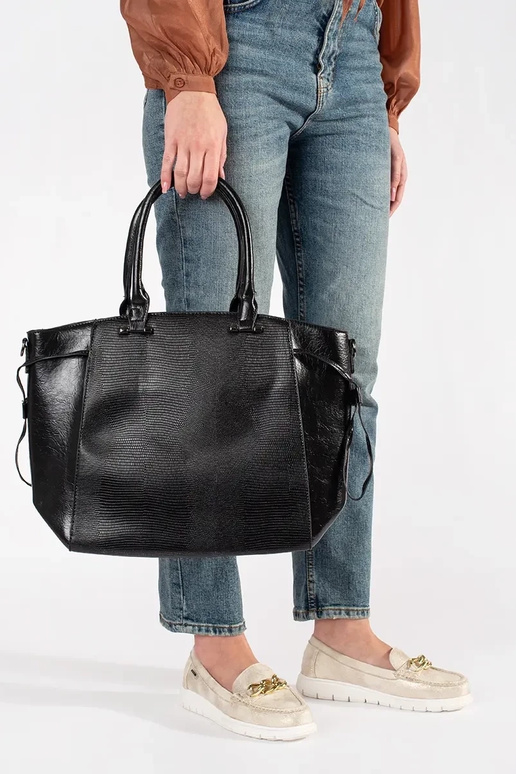 Grand sac noir avec bandoulière...