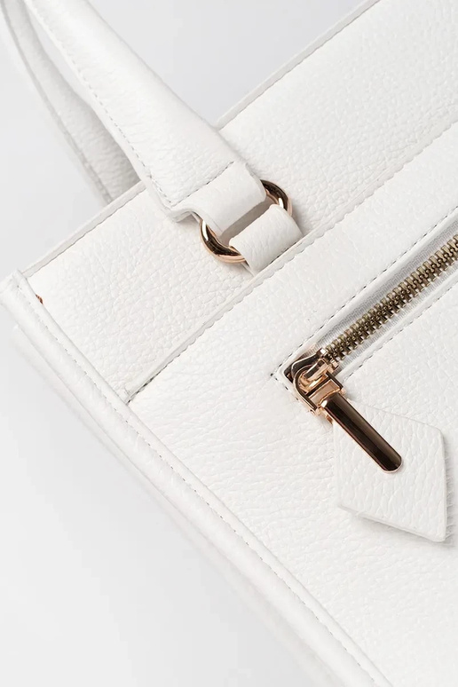 Sac blanc avec fermeture éclair Sac blanc avec fermeture éclair