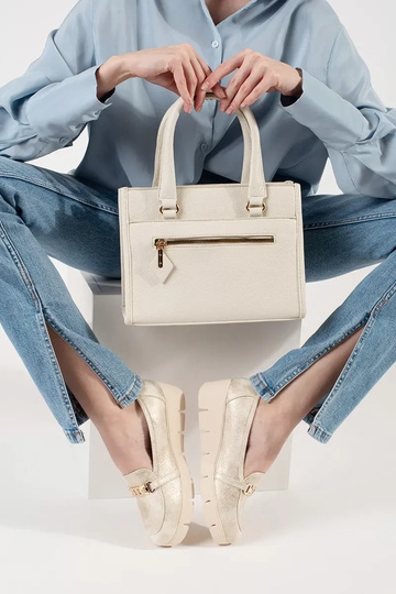 Helle Sandfarbene... 2