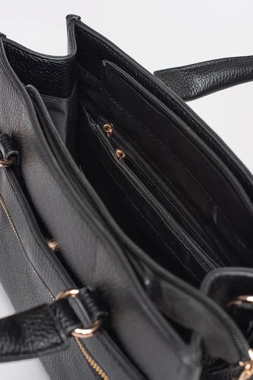 Schwarze Handtasche mit Reißverschluss Schwarze Handtasche mit Reißverschluss