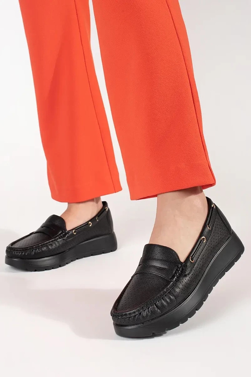 Mocassins stylés couleur noire pour... Mocassins stylés couleur noire pour...