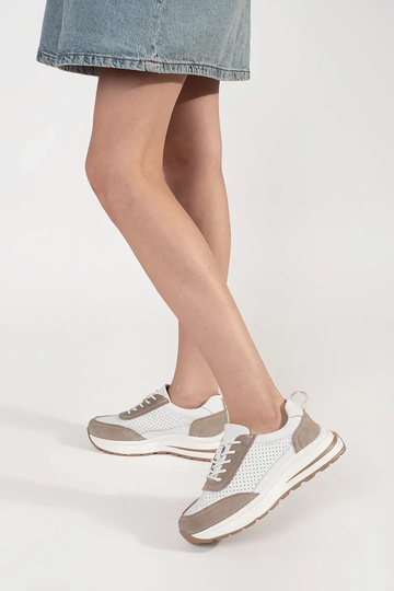 Niedrige Schnür-Sneakers... 2