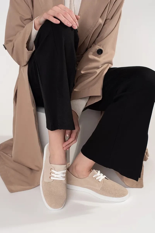 Sandfarbene Sportliche Schuhe aus...