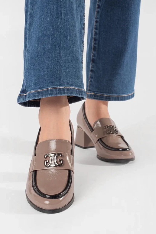 Stijlvolle enkellaarzen in taupe Stijlvolle enkellaarzen in taupe