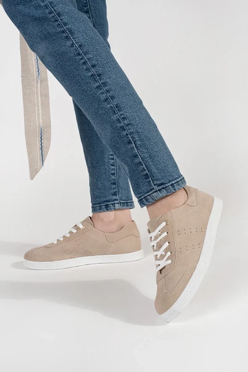 Baskets en cuir beige 2