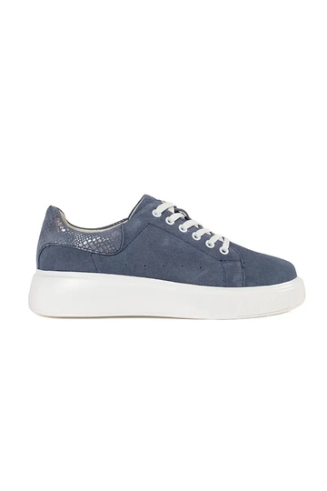 Blaue Leder Sneakers auf...