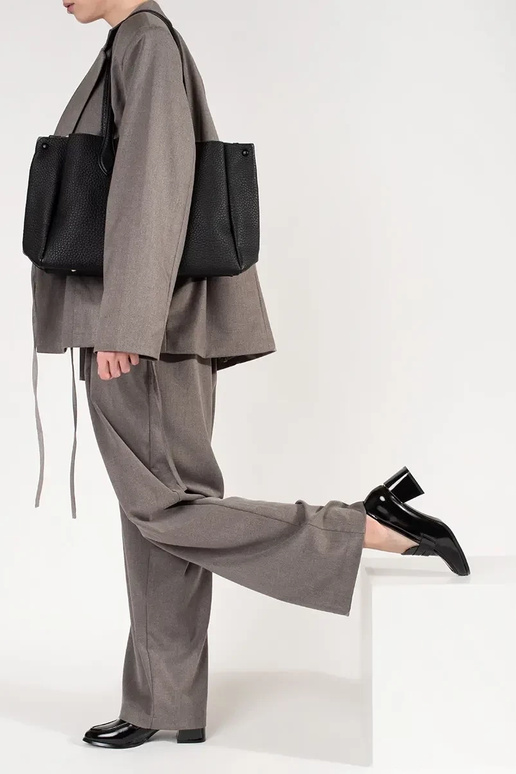 Bottines noires sur talons