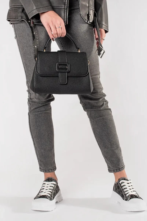 Schwarze kleine Tasche mit goldenen...