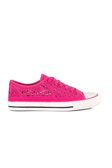 Roze geperforeerde schoenen