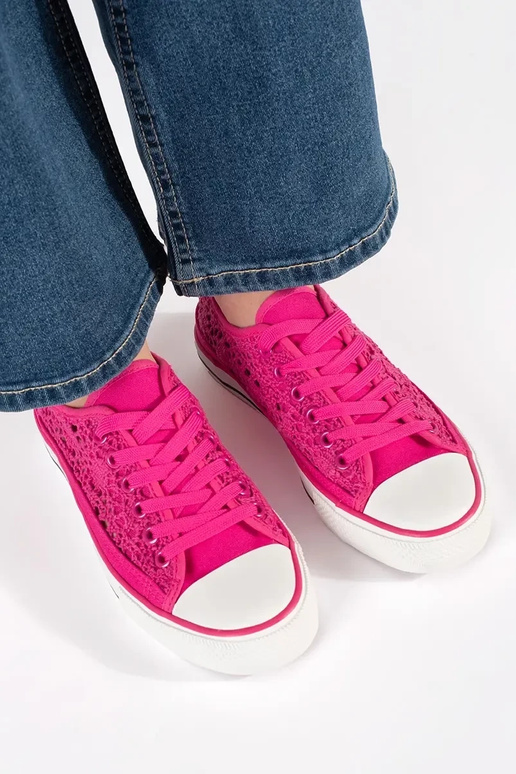 Rosa durchbrochene Schuhe Rosa durchbrochene Schuhe