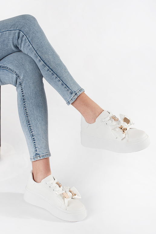 Witte Sneakers model met gouden...