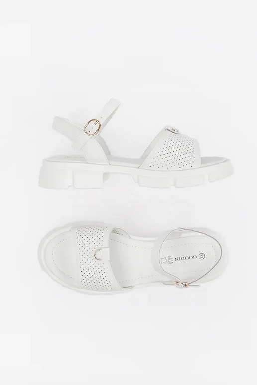 Weiße Sandalen mit Plattform Weiße Sandalen mit Plattform