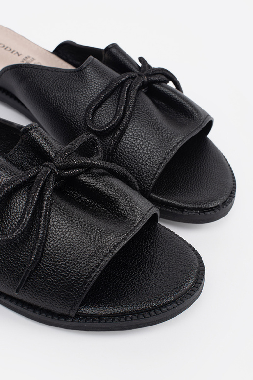 Chaussons noirs avec nœud Chaussons noirs avec nœud