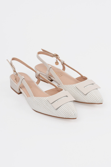 Witte sandalen met open hak 2