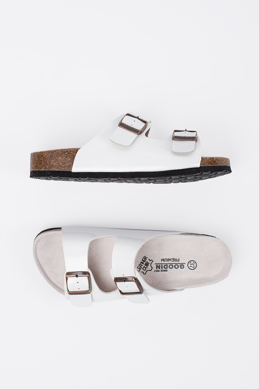 Chaussons blancs à semelle plate Chaussons blancs à semelle plate