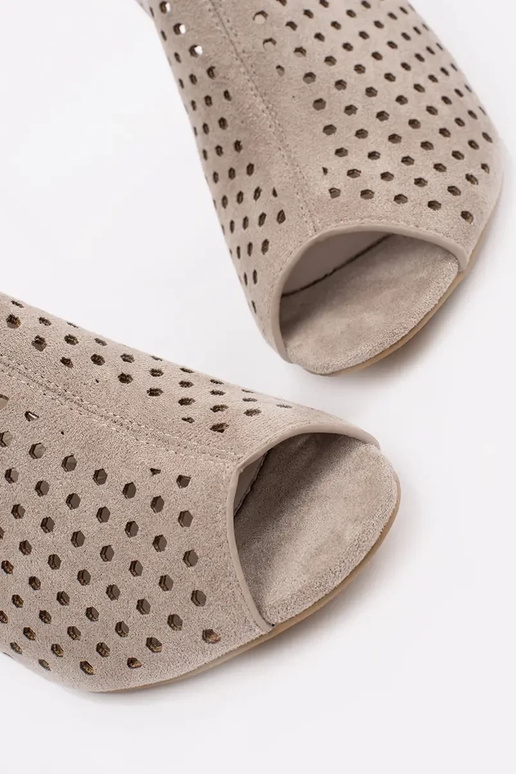 sandales en daim couleur sable à talons