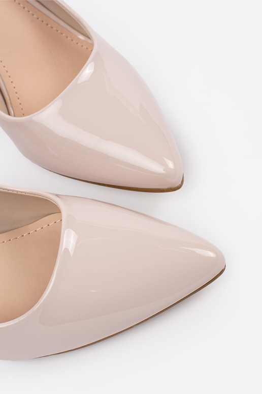 Escarpins vernis couleur sable à talon Escarpins vernis couleur sable à talon