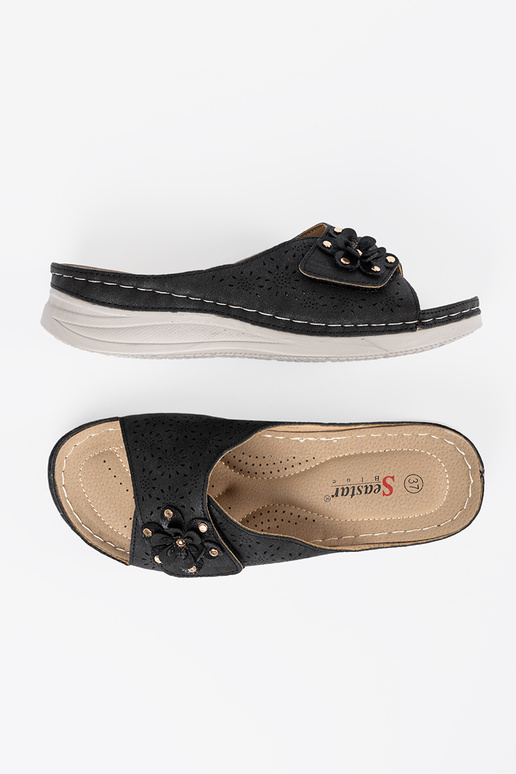 Dames slippers met decoratieve...