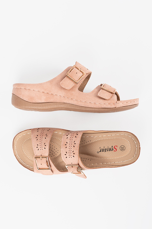 Sandalen op een lage plateau met... Sandalen op een lage plateau met...