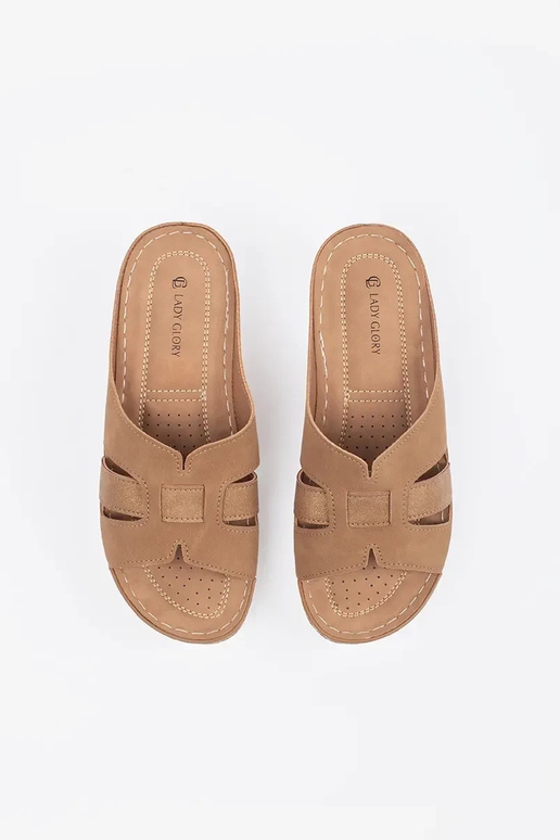 comfortabele slippers op lage sleehak... comfortabele slippers op lage sleehak...