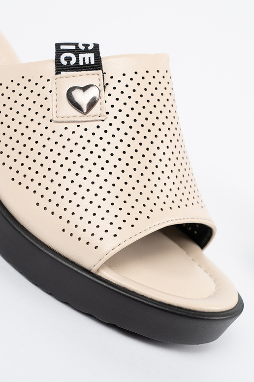 Chaussons pour femmes à plateforme sable