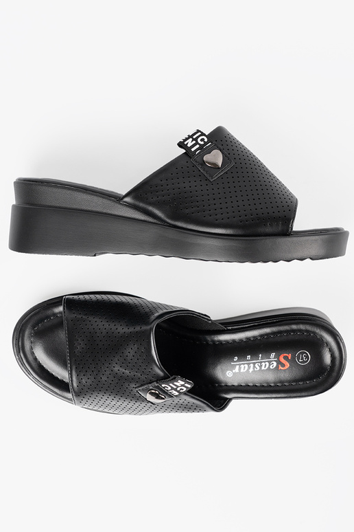 Gehaakte slippers met platform zwart Gehaakte slippers met platform zwart