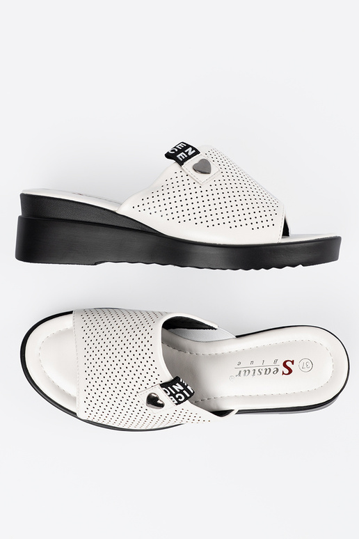 Chaussons ajourés à plateforme blancs Chaussons ajourés à plateforme blancs