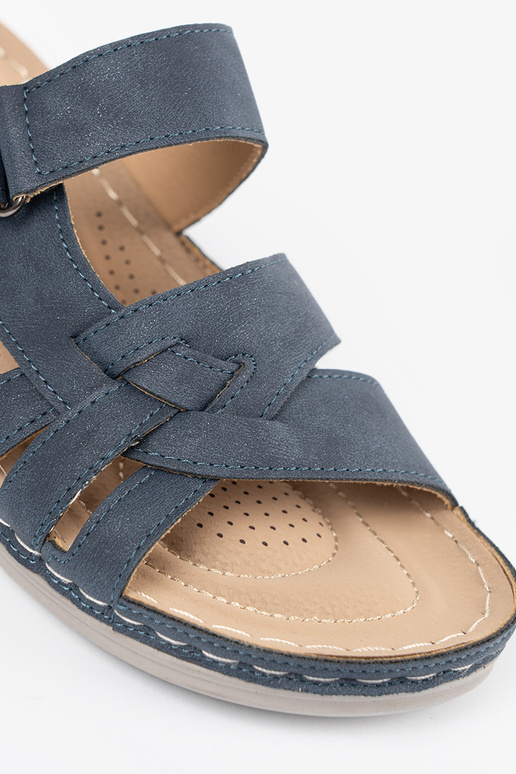 Dames slippers met decoratieve...