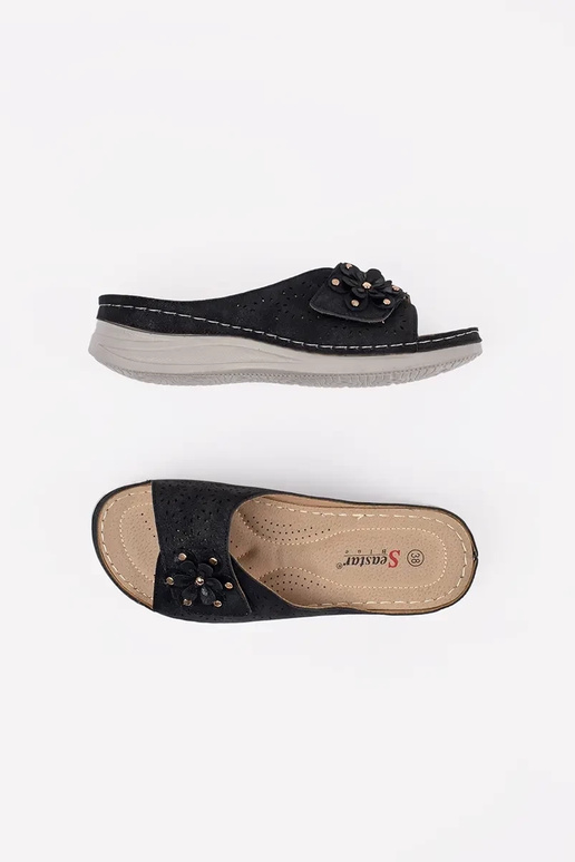 Schwarze Damen Schlapfen auf dicker... Schwarze Damen Schlapfen auf dicker...