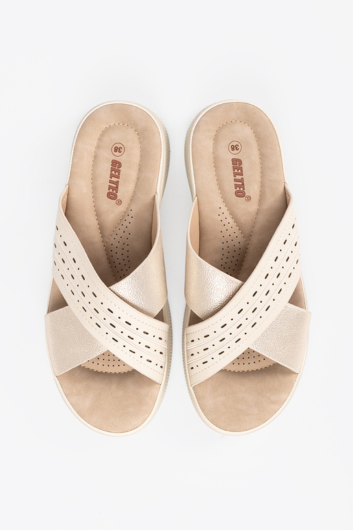 Pantoufles avec plateforme couleur... Pantoufles avec plateforme couleur...