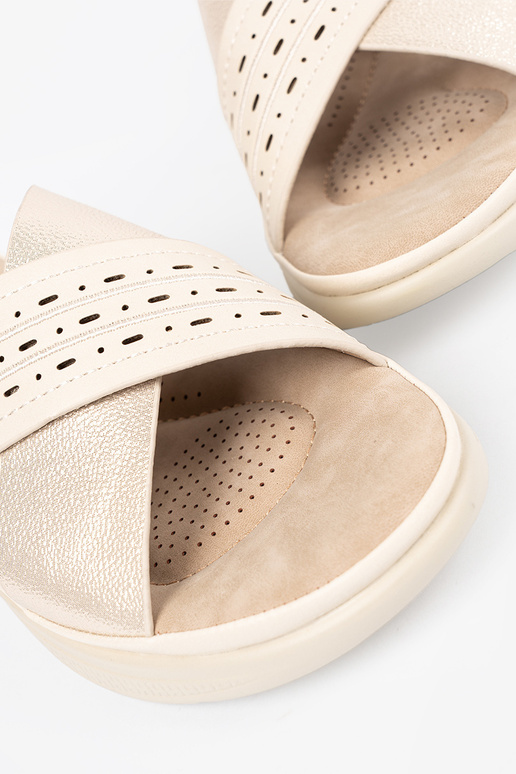 Slippers met platform in ivoorkleur Slippers met platform in ivoorkleur