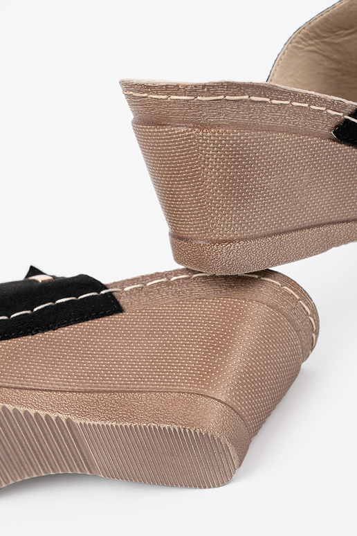 Pantoufles pour femmes avec... Pantoufles pour femmes avec...