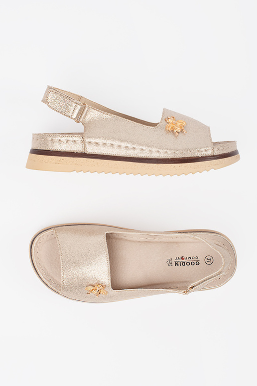 Goldfarbene Sandalen mit Plateau und...