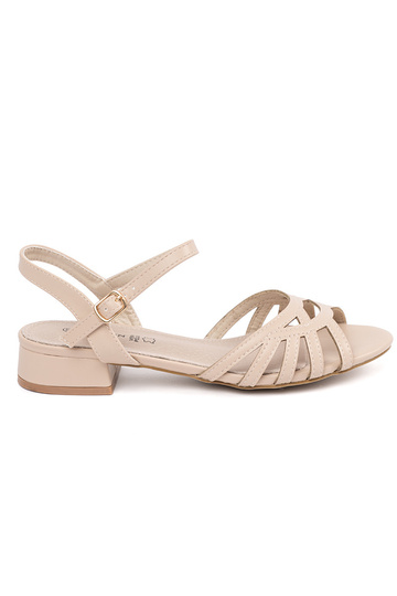 Zandkleurige sandalen