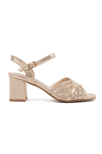 Goldfarbene glänzende...